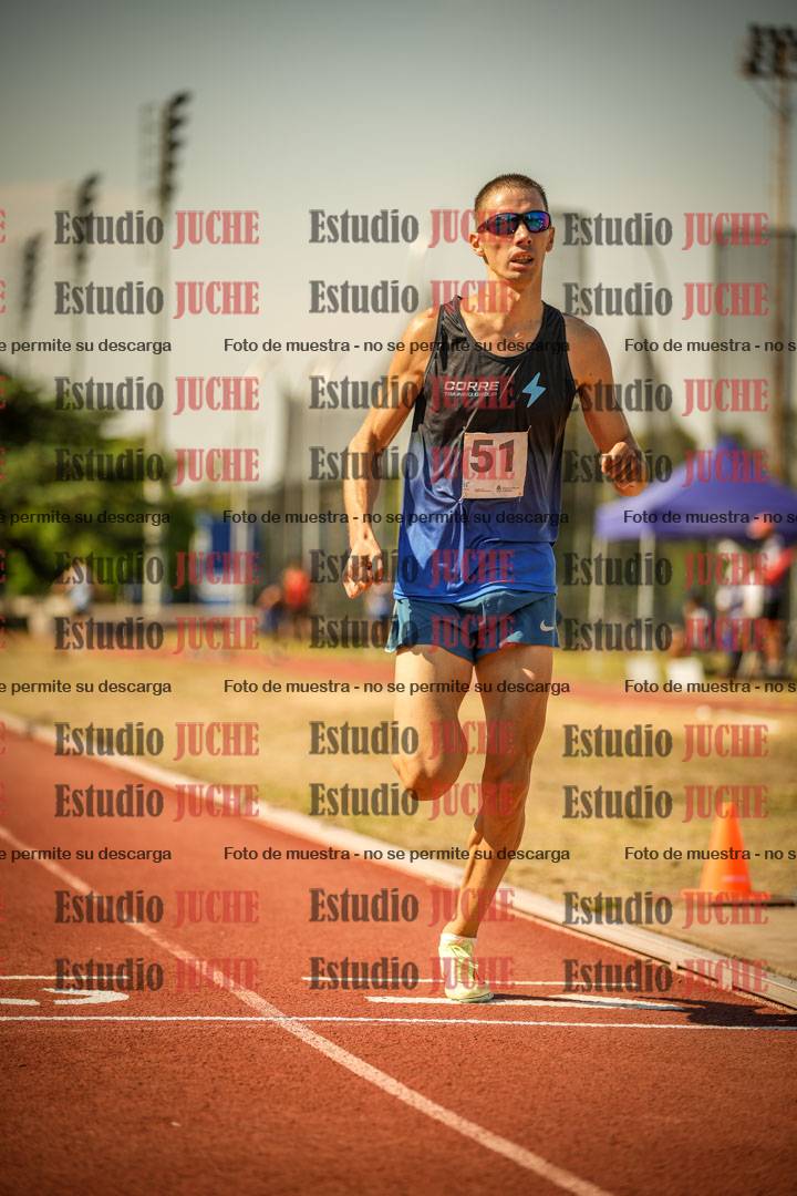 Fotos de los 800 m llanos de varones