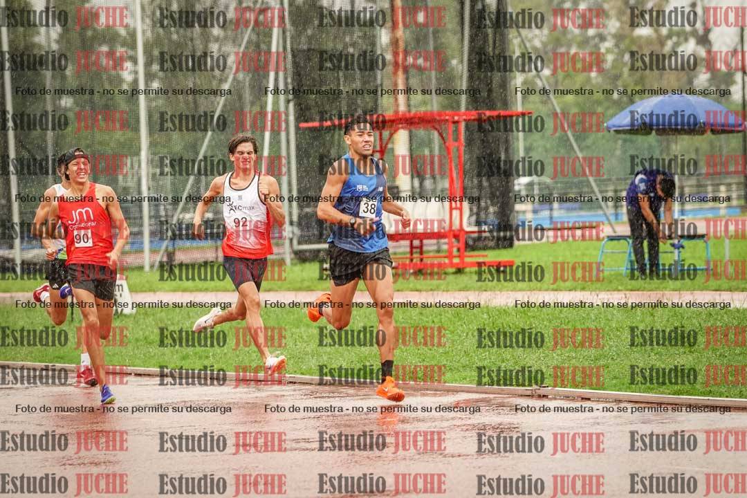 Fotos de los 800 m de varones