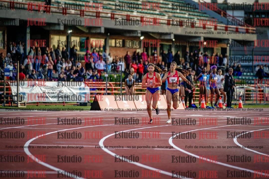 Fotos de los relevos 4x400 m de mujeres