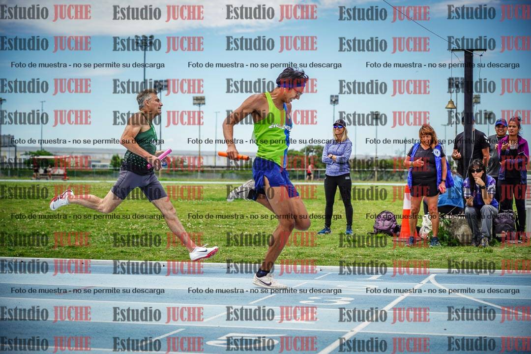 Fotos de las postas 4x200 m llanos de varones