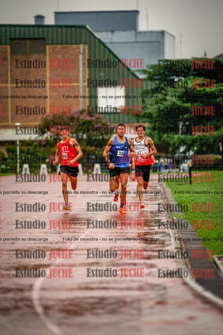 Fotos de los 800 m de varones