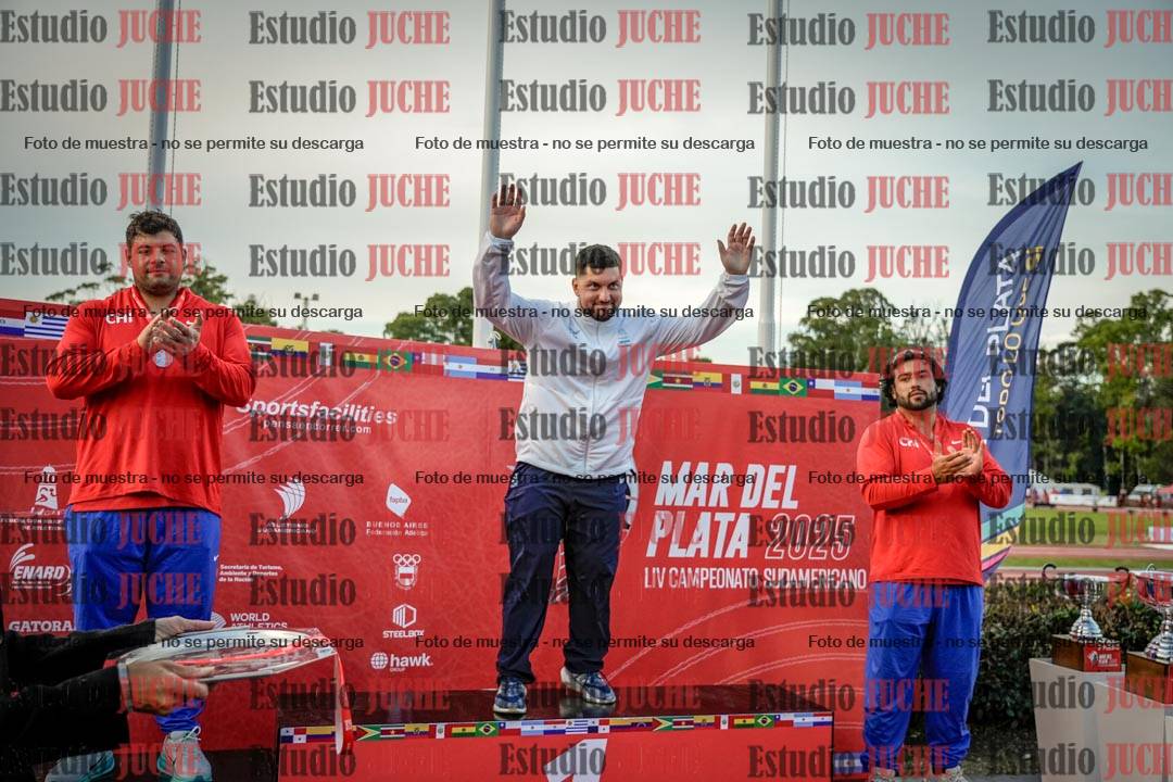 Fotos de algunos extras y podios del día 1