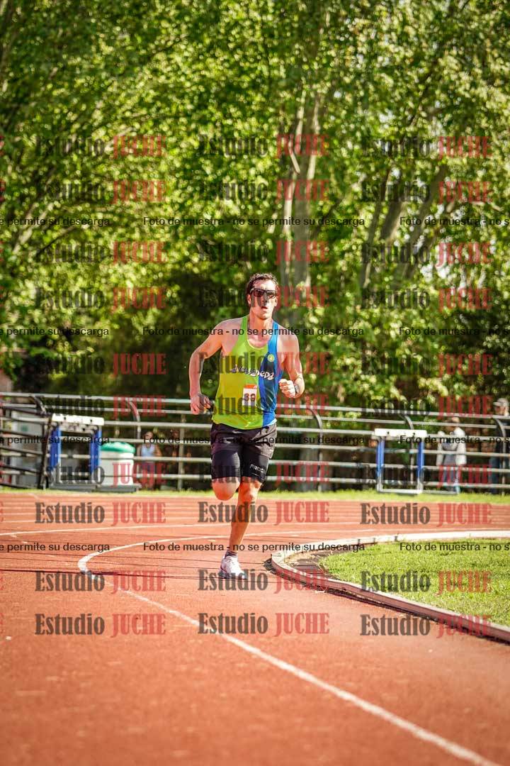 Fotos de los 5000 m llanos de mujeres y varones
