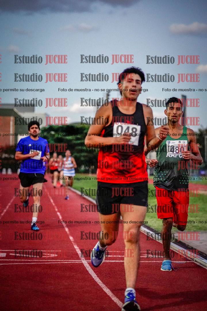 Fotos de los 1500 m llanos de varones