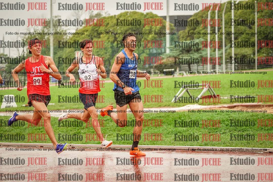 Fotos de los 800 m de varones