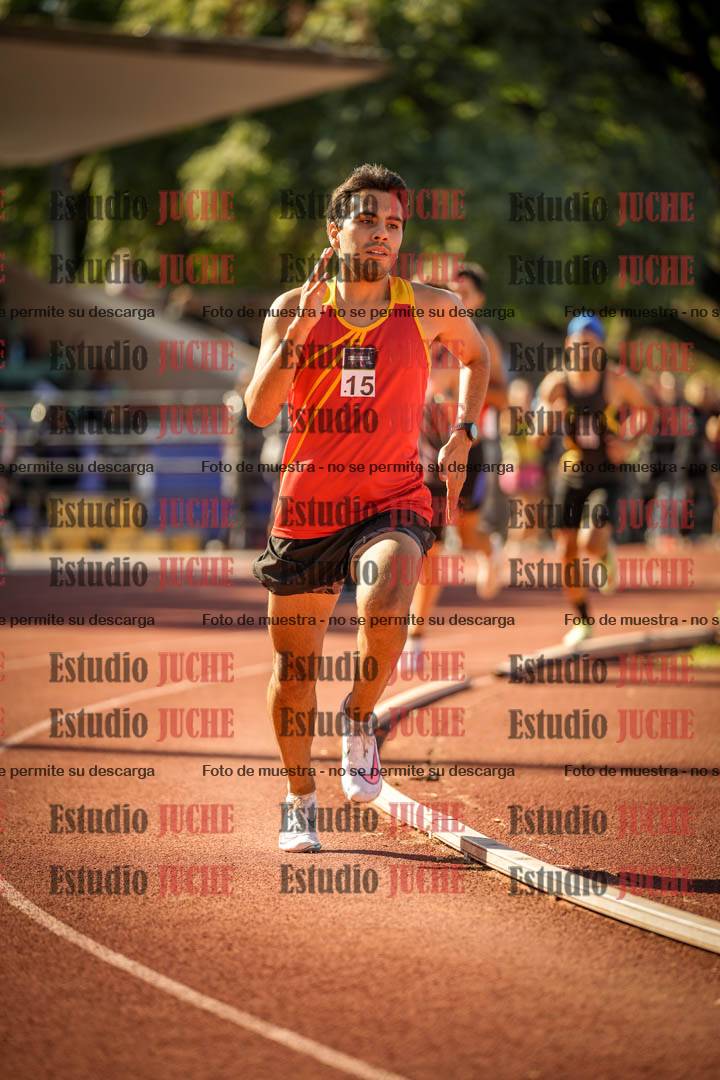 Fotos de los 800 m llanos de varones