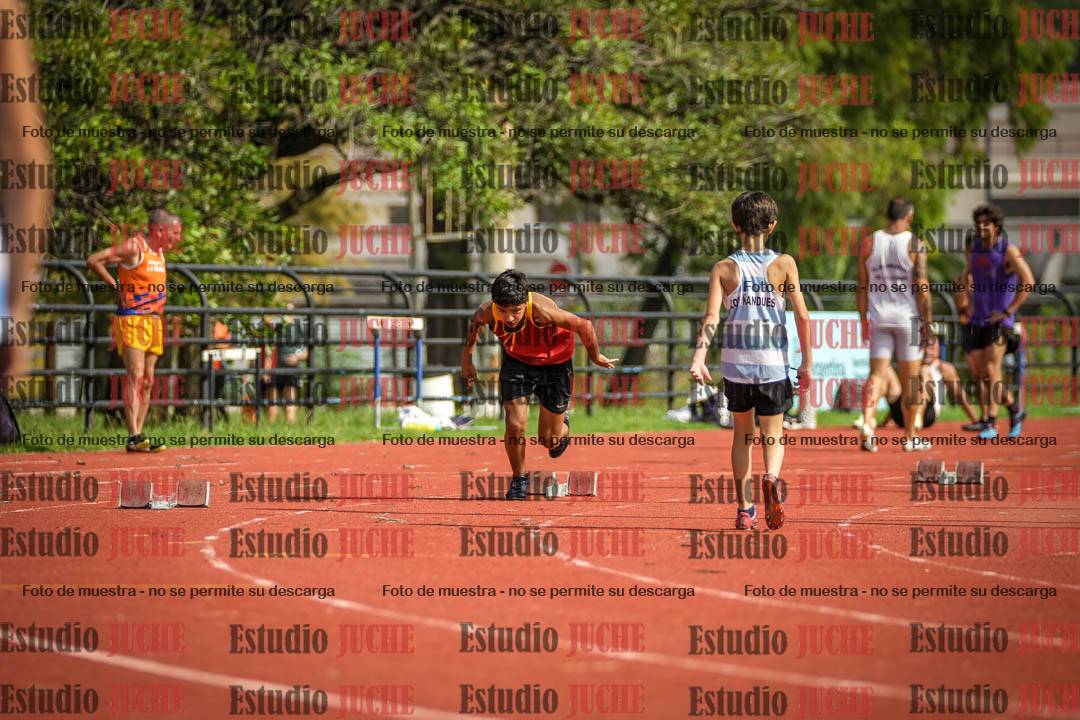 Fotos de los 200 m llanos de varones