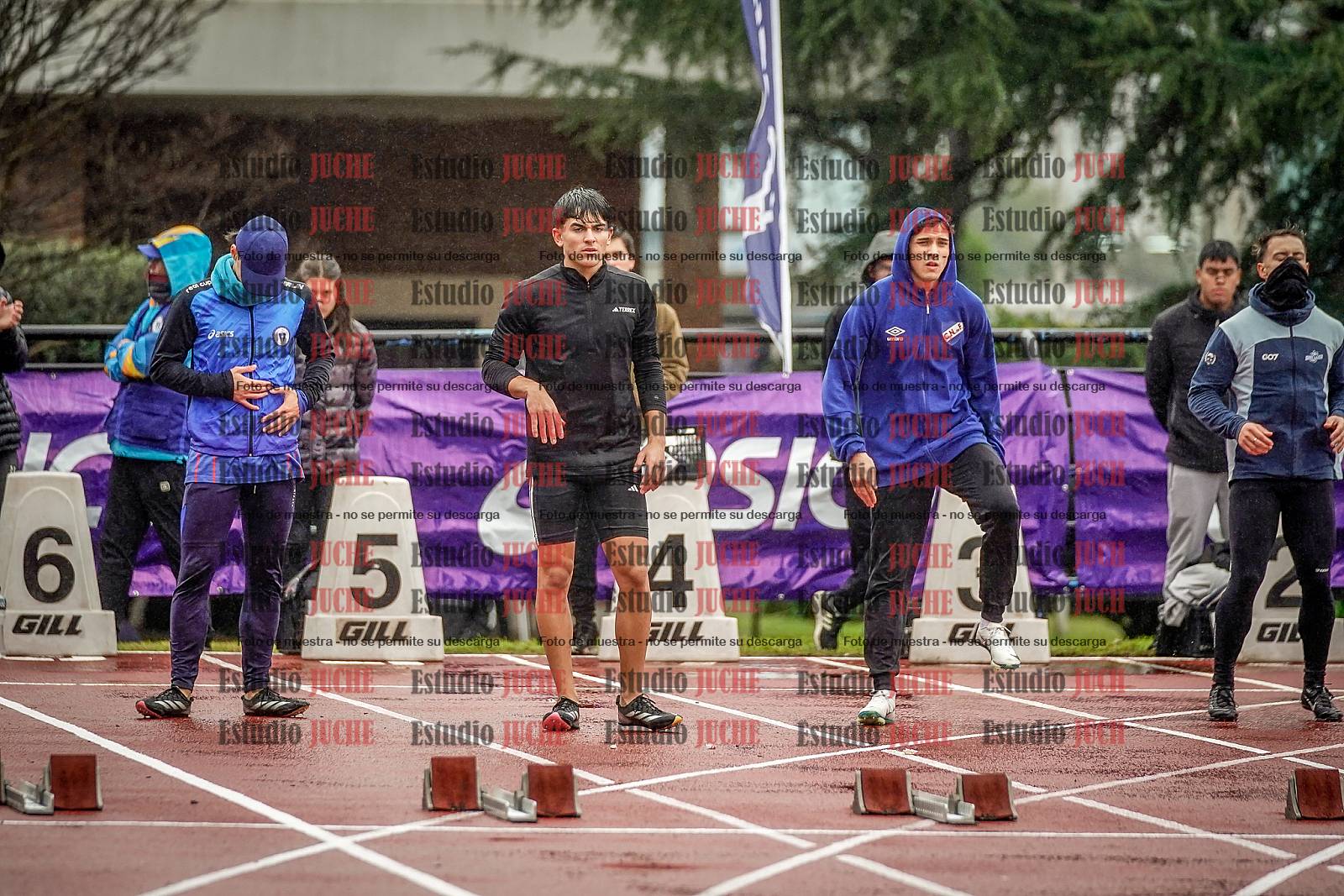 Fotos de los 100 m llanos de varones - FINAL