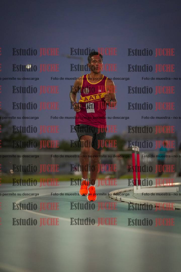 Fotos de los 3000 m llanos de varones