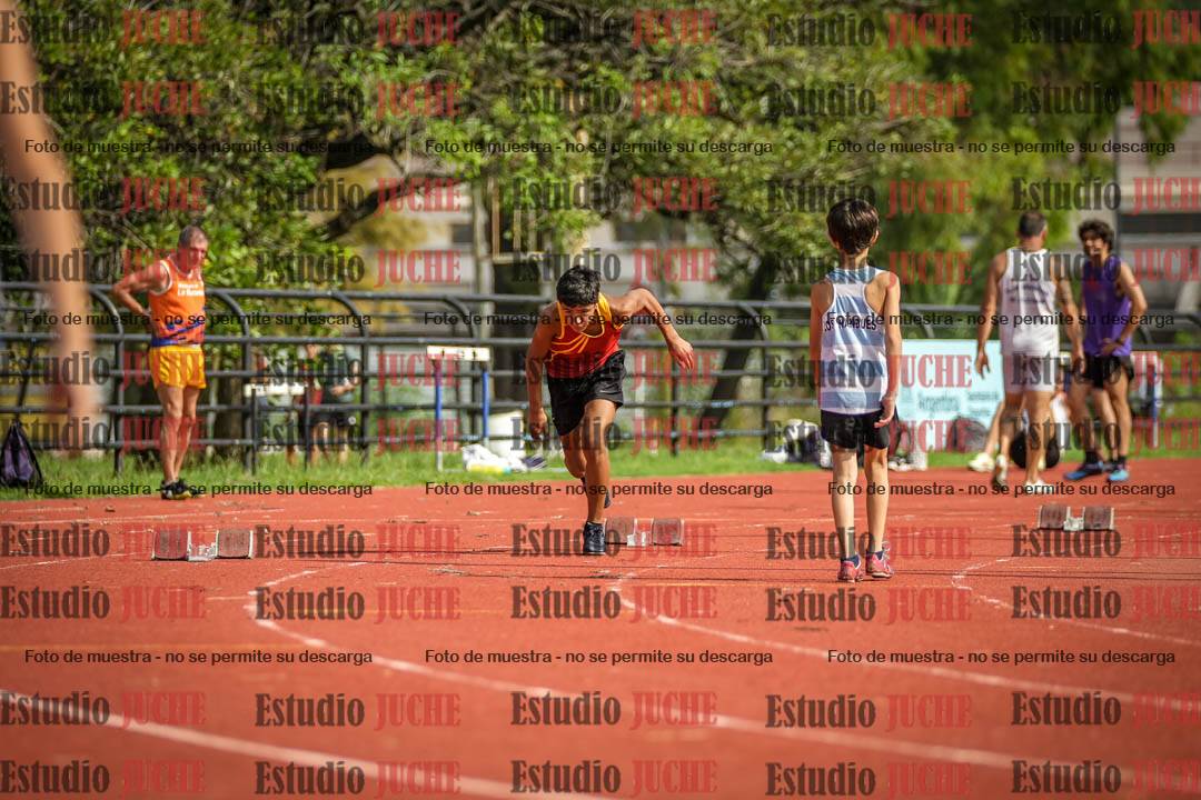 Fotos de los 200 m llanos de varones