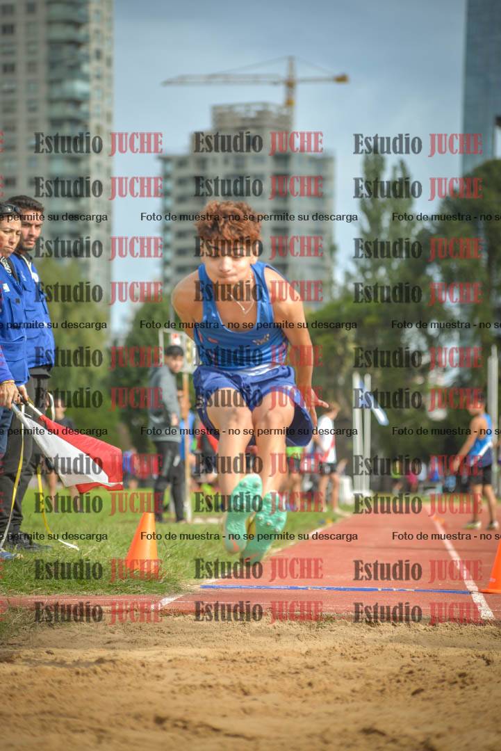 Fotos del salto en largo - varones U16