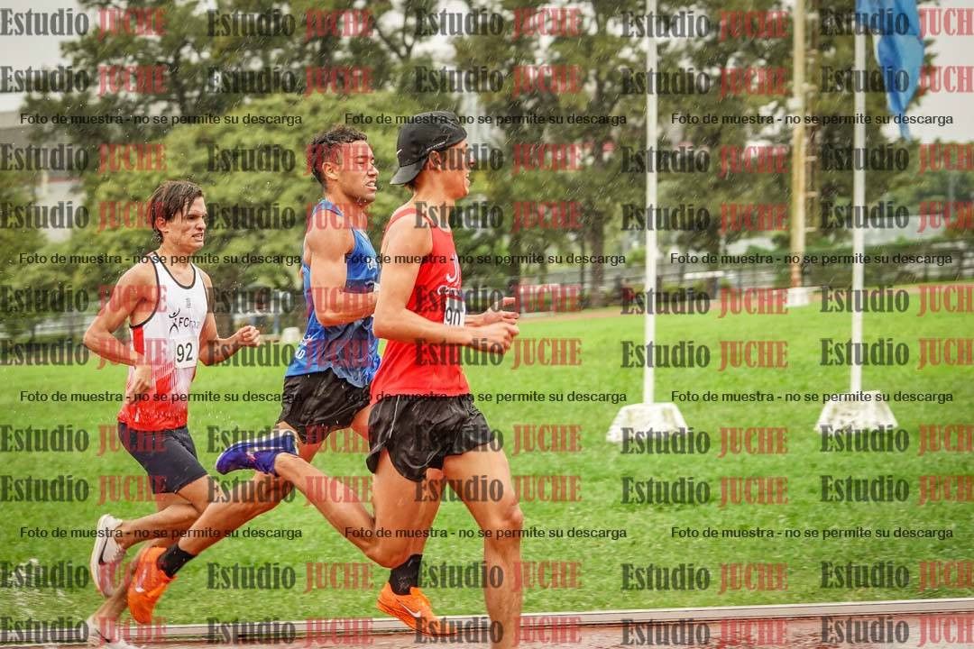 Fotos de los 800 m de varones