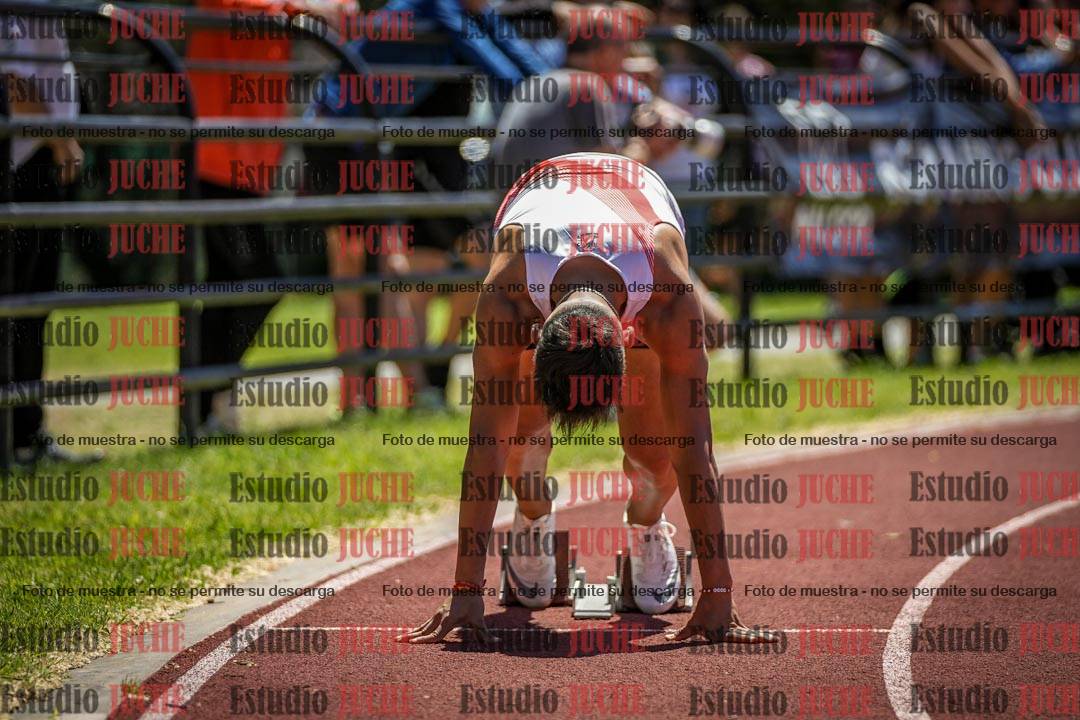 Fotos de los 400 m llanos de varones