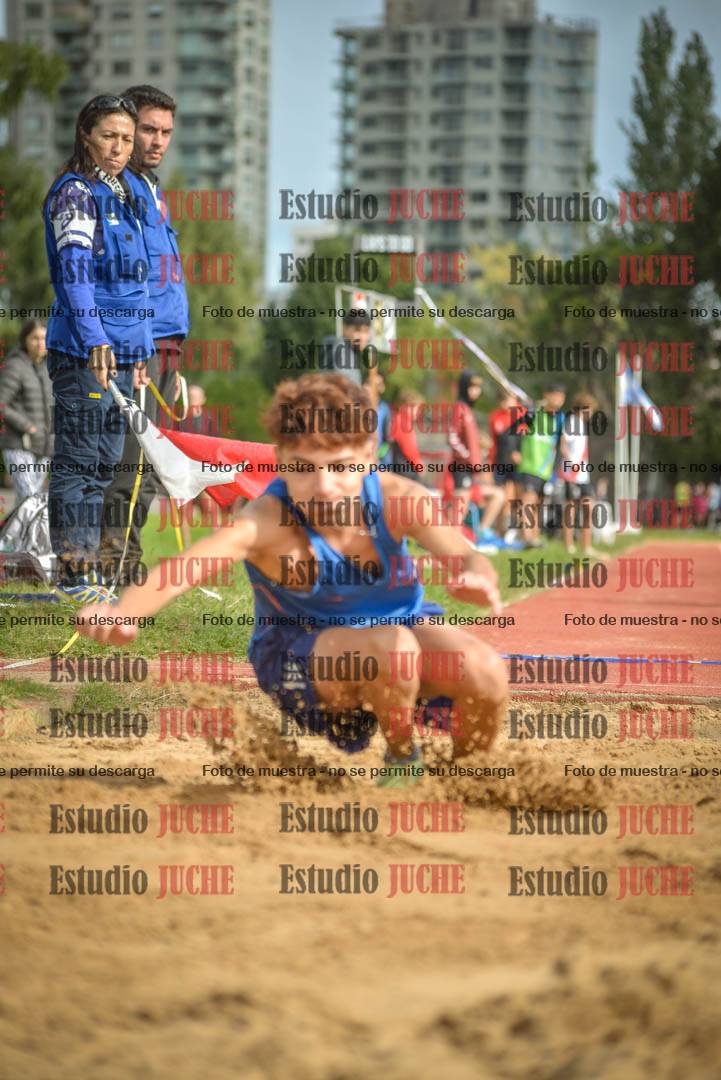 Fotos del salto en largo - varones U16
