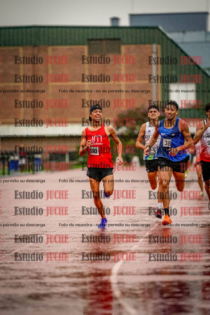 Fotos de los 800 m de varones