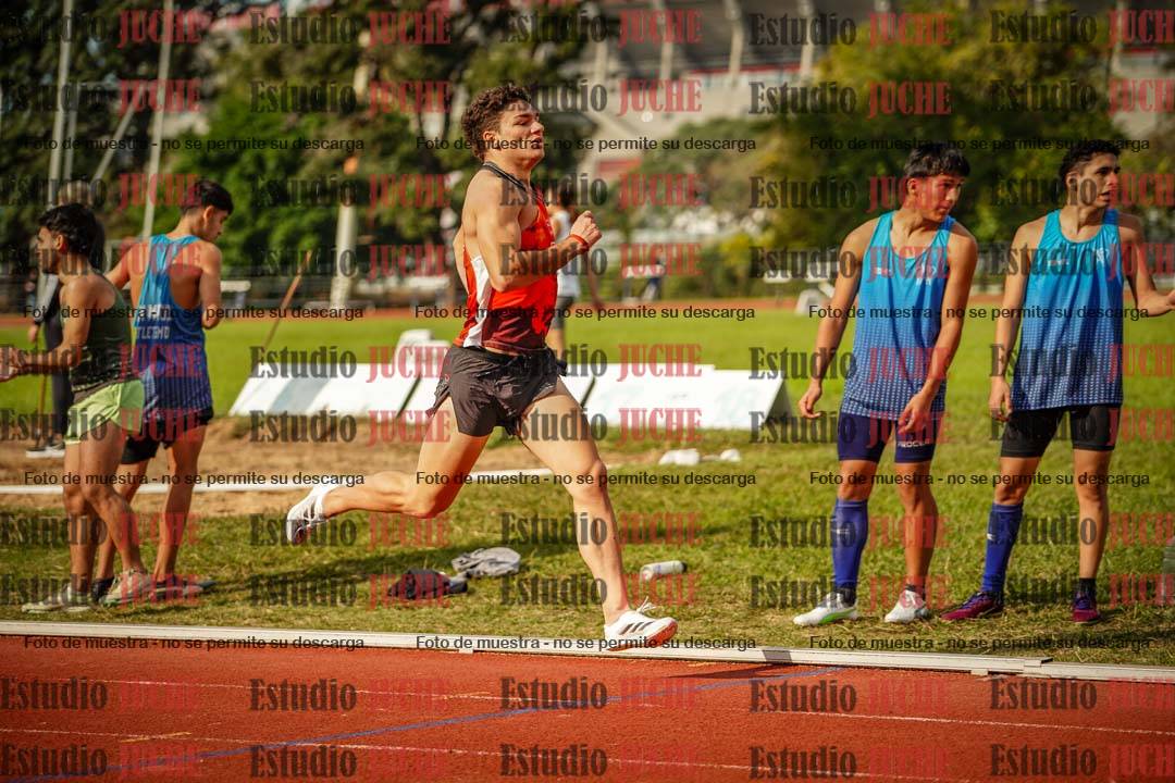 Fotos de las postas 4x400 m llanos de varones