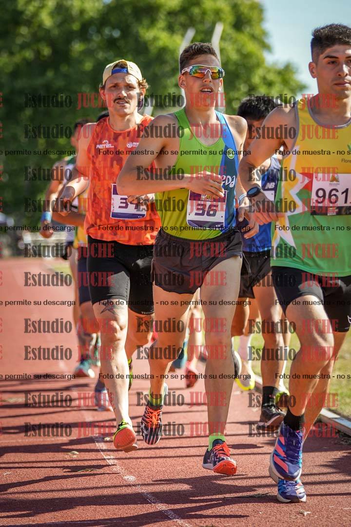 Fotos de los 5000 m llanos de varones