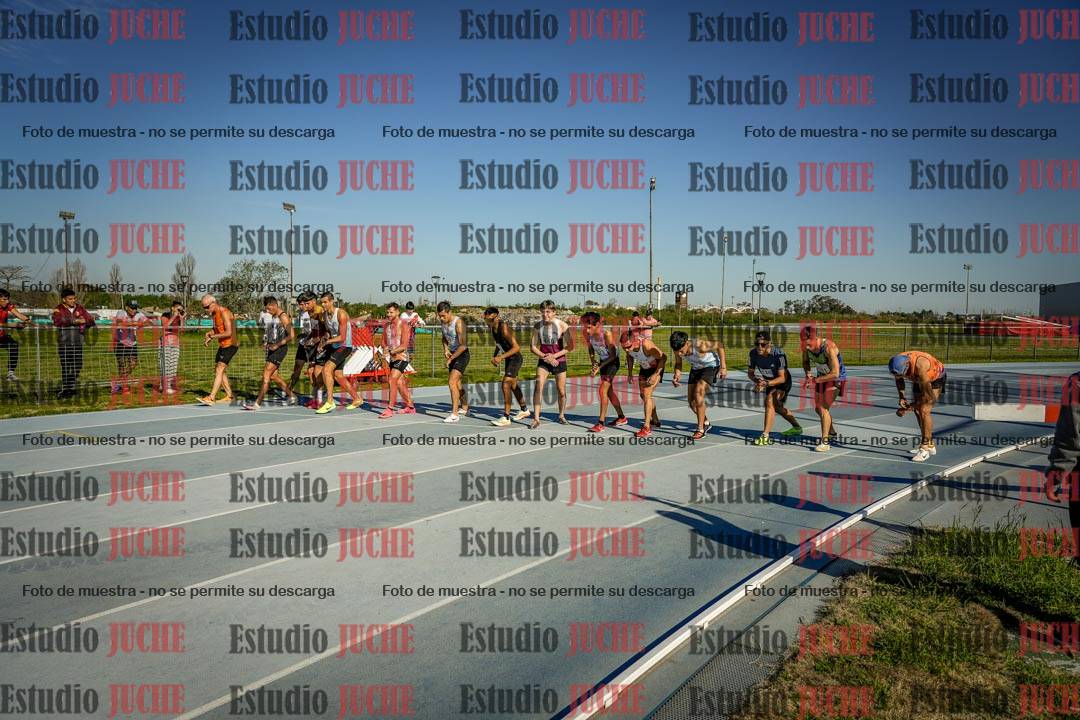 Fotos de los 1500 m llanos de varones
