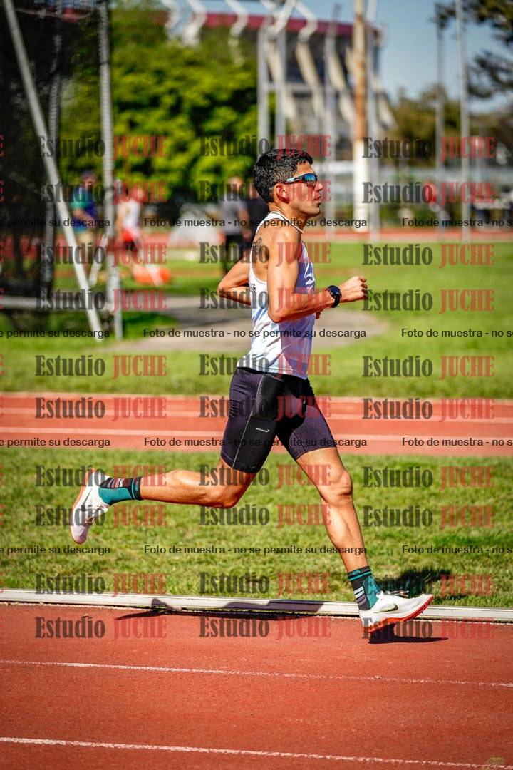 Fotos de los 5000 m llanos de mujeres y varones