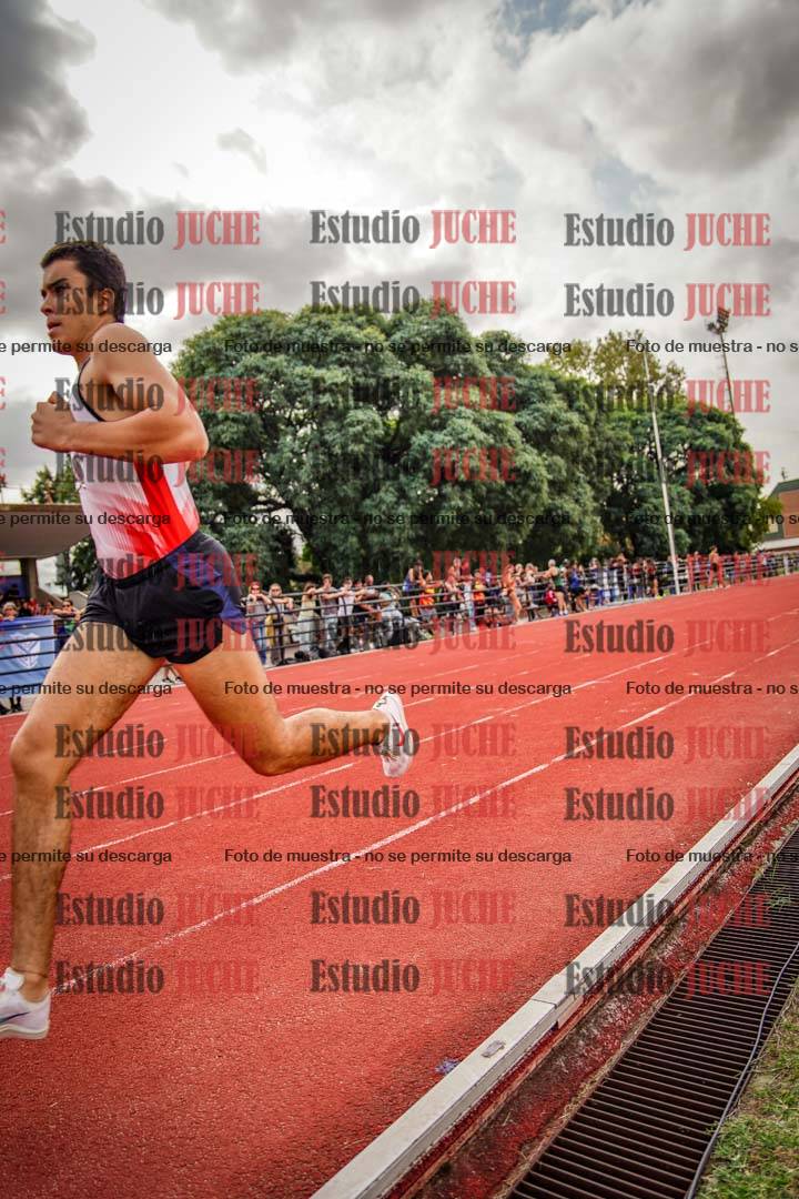 Fotos de los 800 m de varones
