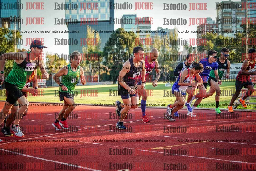 Fotos de los 3000 m llanos de varones