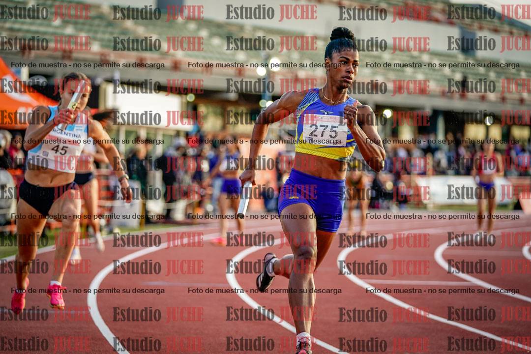 Fotos de los relevos 4x400 m de mujeres