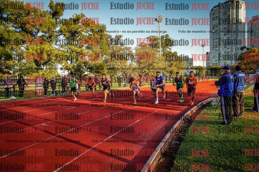 Fotos de los 3000 m llanos de varones