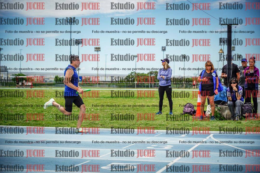 Fotos de las postas 4x200 m llanos de varones