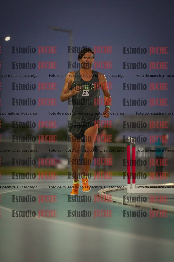 Fotos de los 3000 m llanos de varones