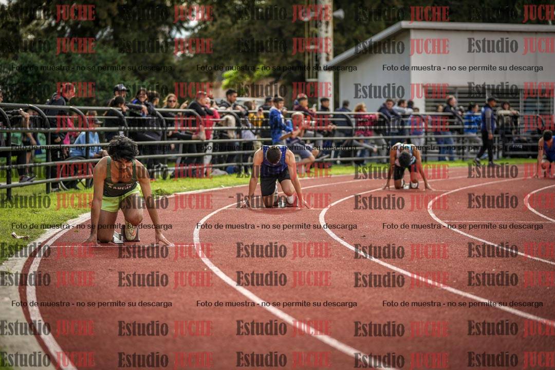Fotos de los 400 m llanos de varones