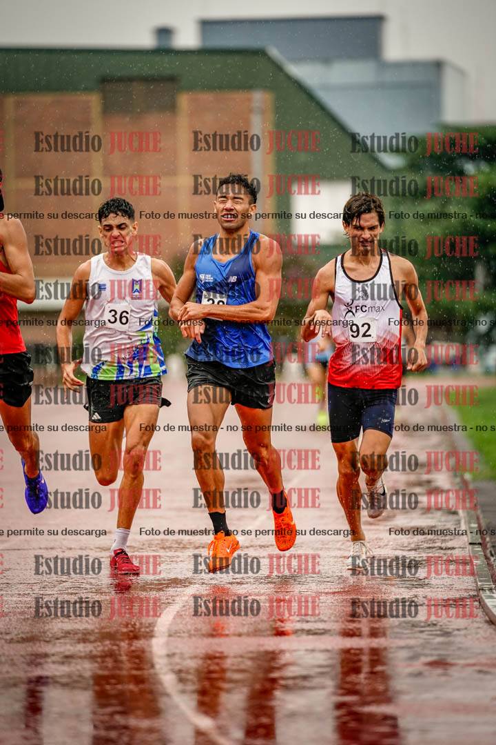 Fotos de los 800 m de varones