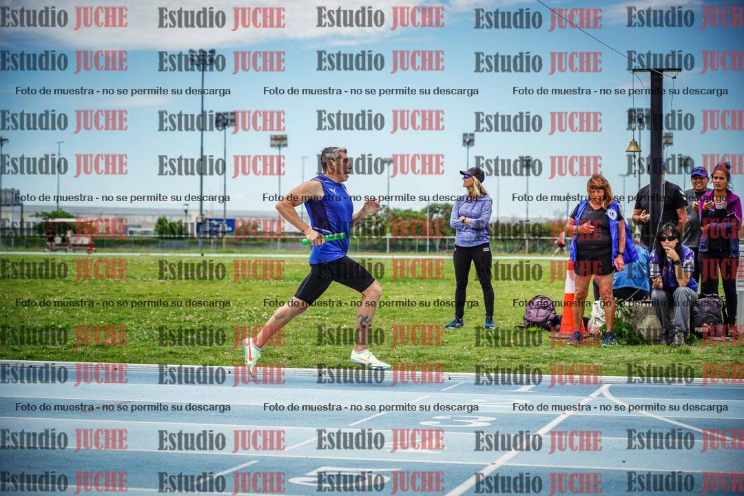 Fotos de las postas 4x200 m llanos de varones