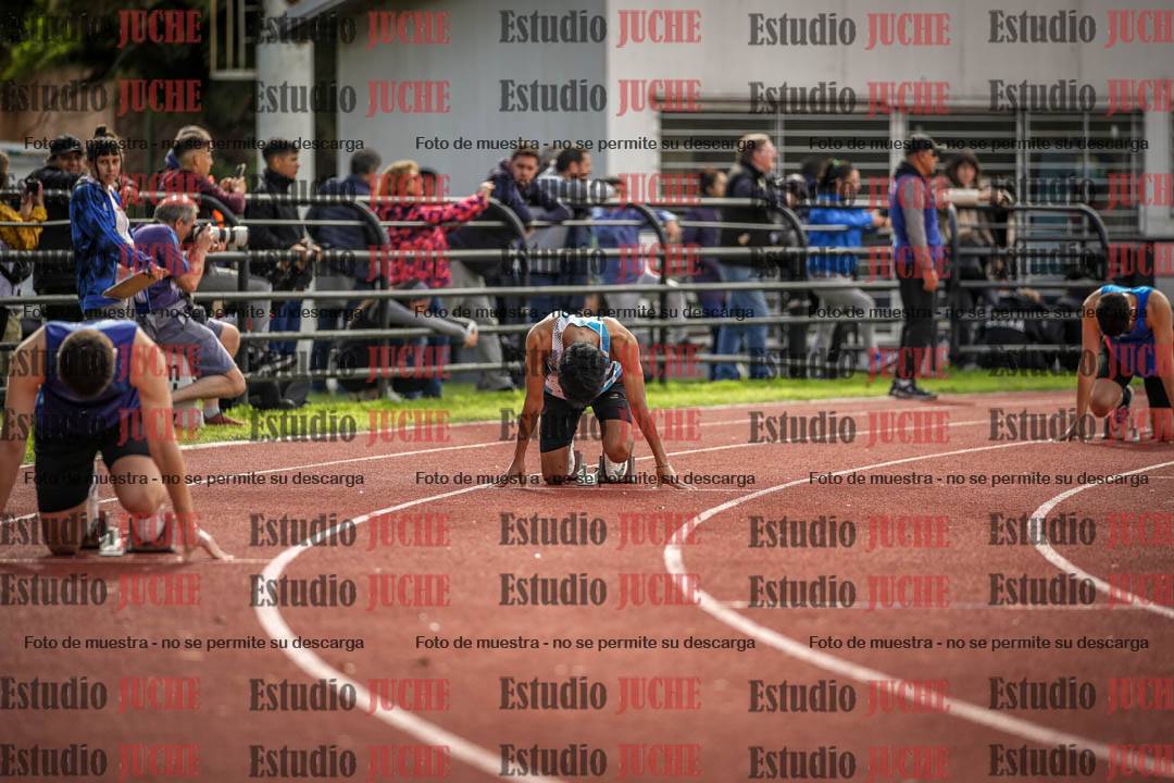 Fotos de los 400 m llanos de varones