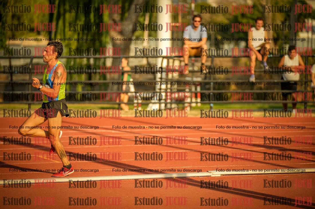 Fotos de los 5000 m llanos de mujeres y varones