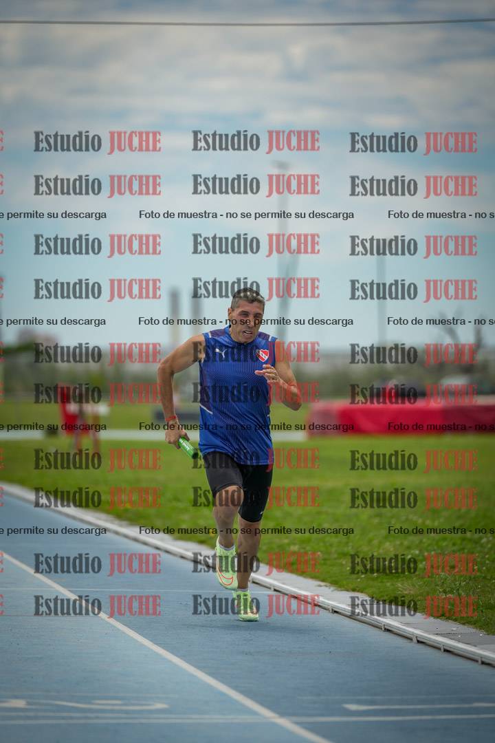 Fotos de las postas 4x200 m llanos de varones