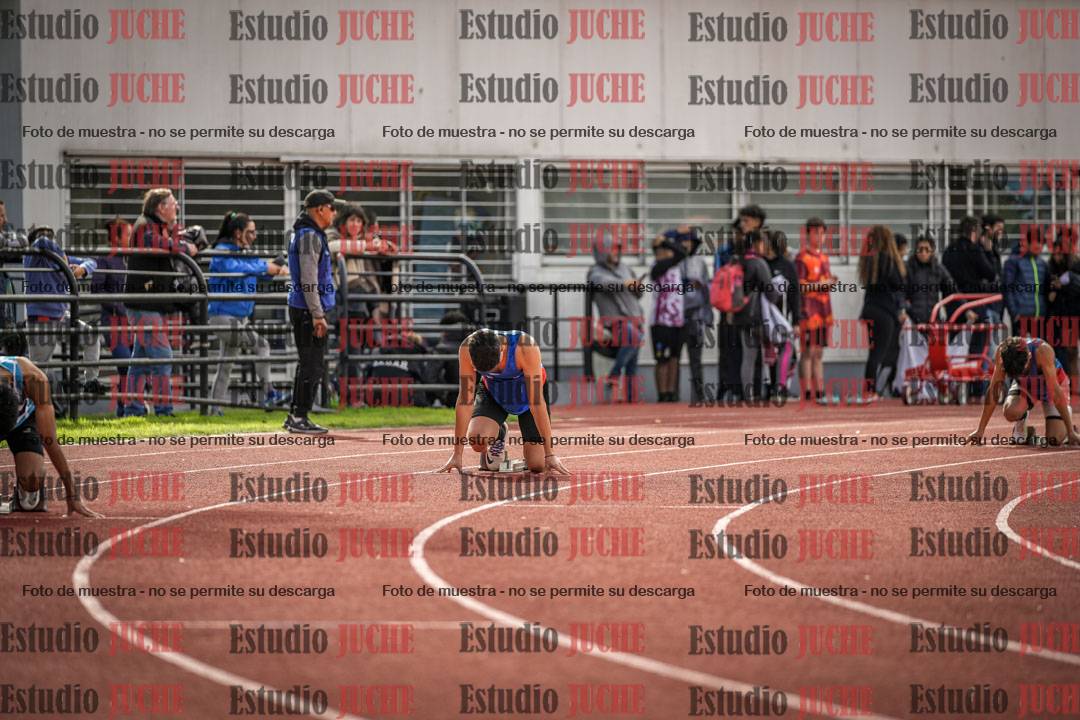 Fotos de los 400 m llanos de varones