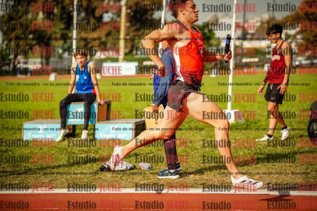 Fotos de las postas 4x400 m llanos de varones