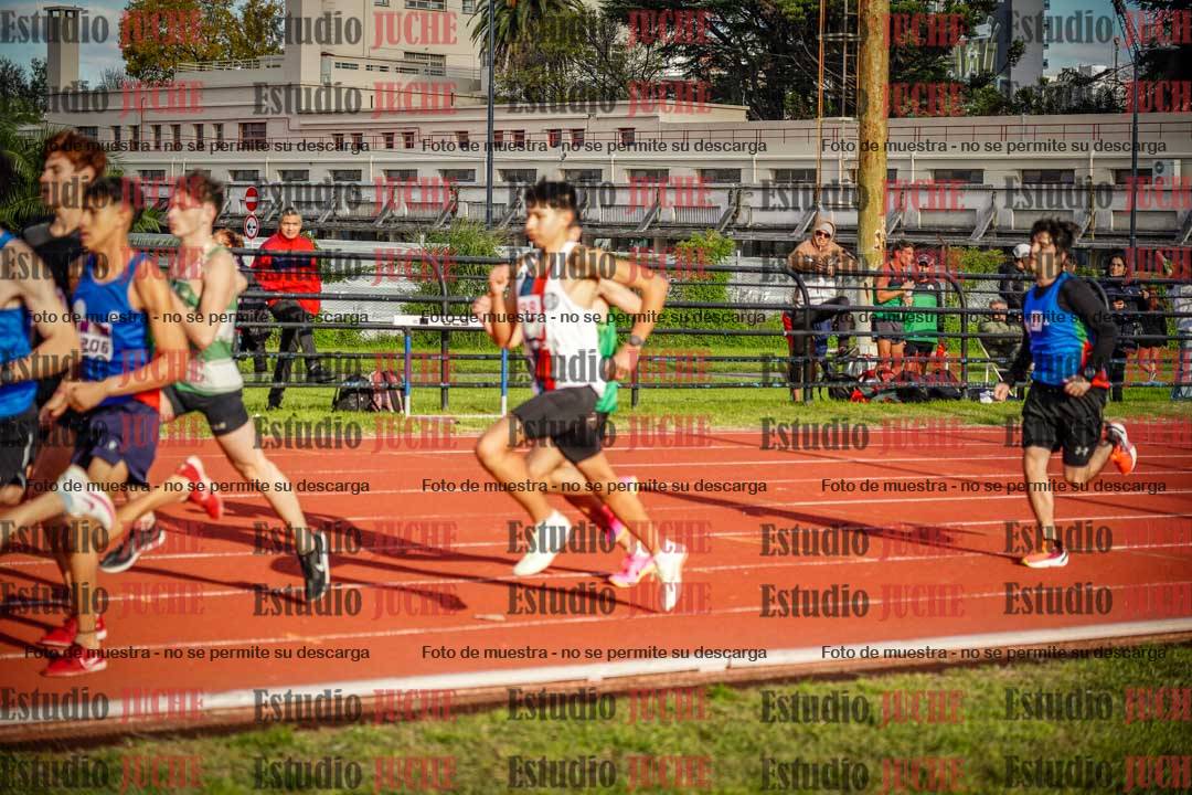 Fotos de los 1500 m llanos de varones