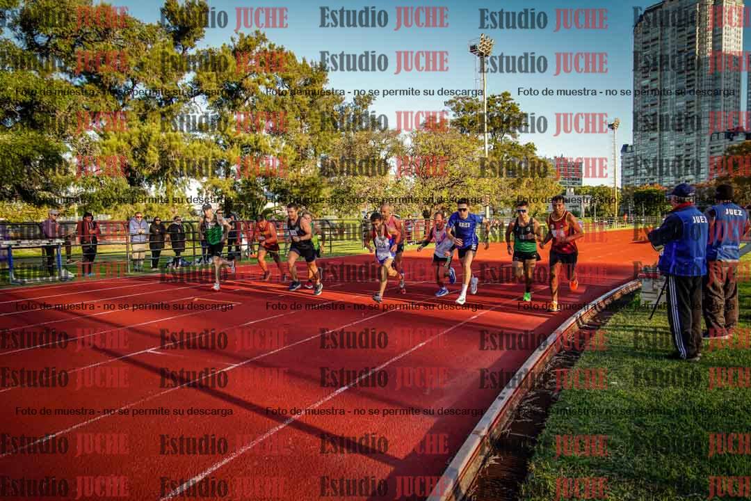 Fotos de los 3000 m llanos de varones