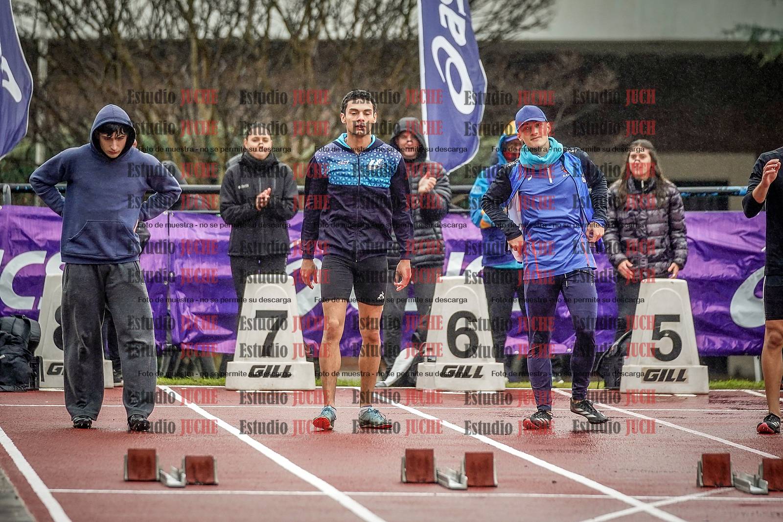 Fotos de los 100 m llanos de varones - FINAL