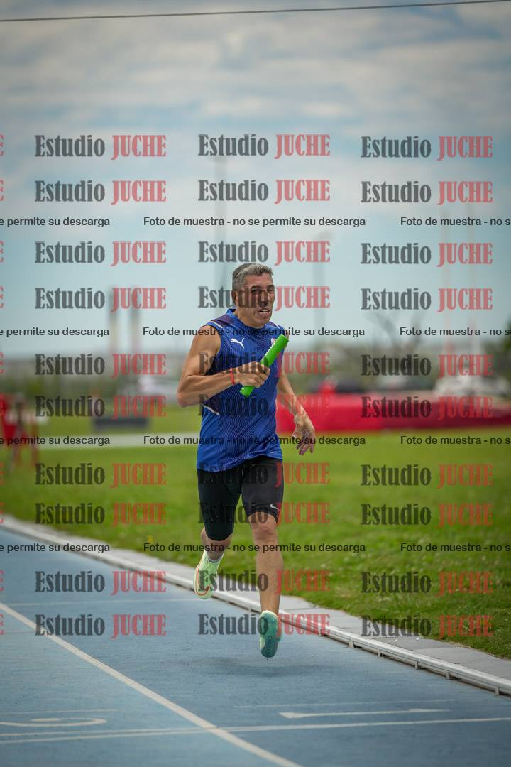 Fotos de las postas 4x200 m llanos de varones
