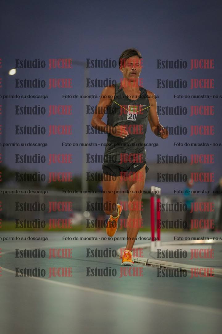 Fotos de los 3000 m llanos de varones