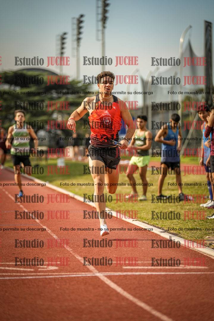 Fotos de las postas 4x400 m llanos de varones