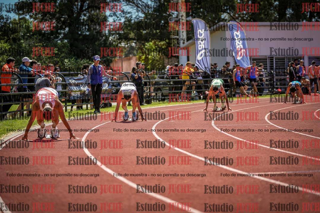 Fotos de los 400 m llanos de varones