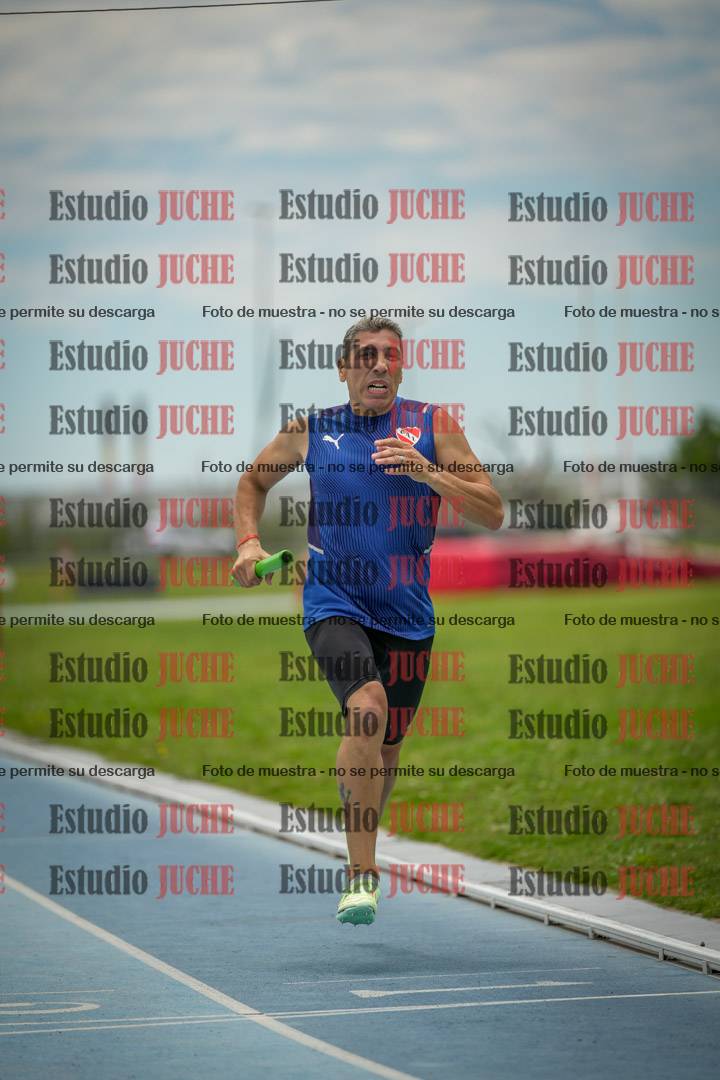Fotos de las postas 4x200 m llanos de varones