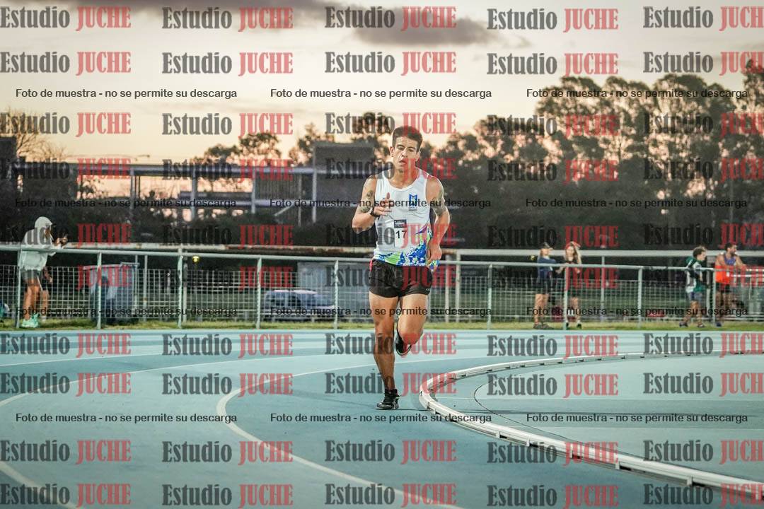 Fotos de los 3000 m llanos de varones