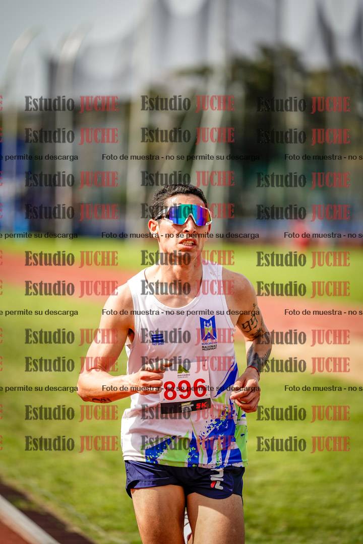 Fotos de los 3000 m llanos de varones