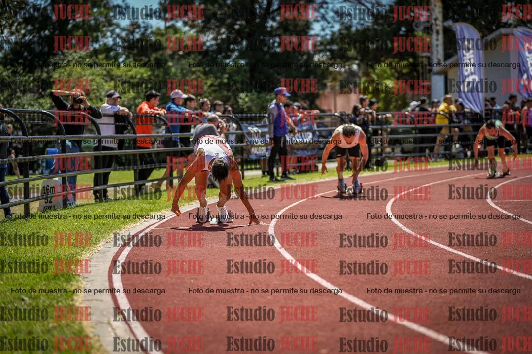 Fotos de los 400 m llanos de varones
