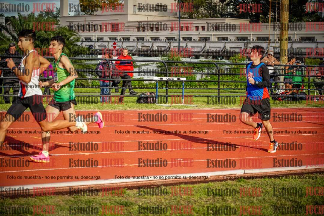 Fotos de los 1500 m llanos de varones