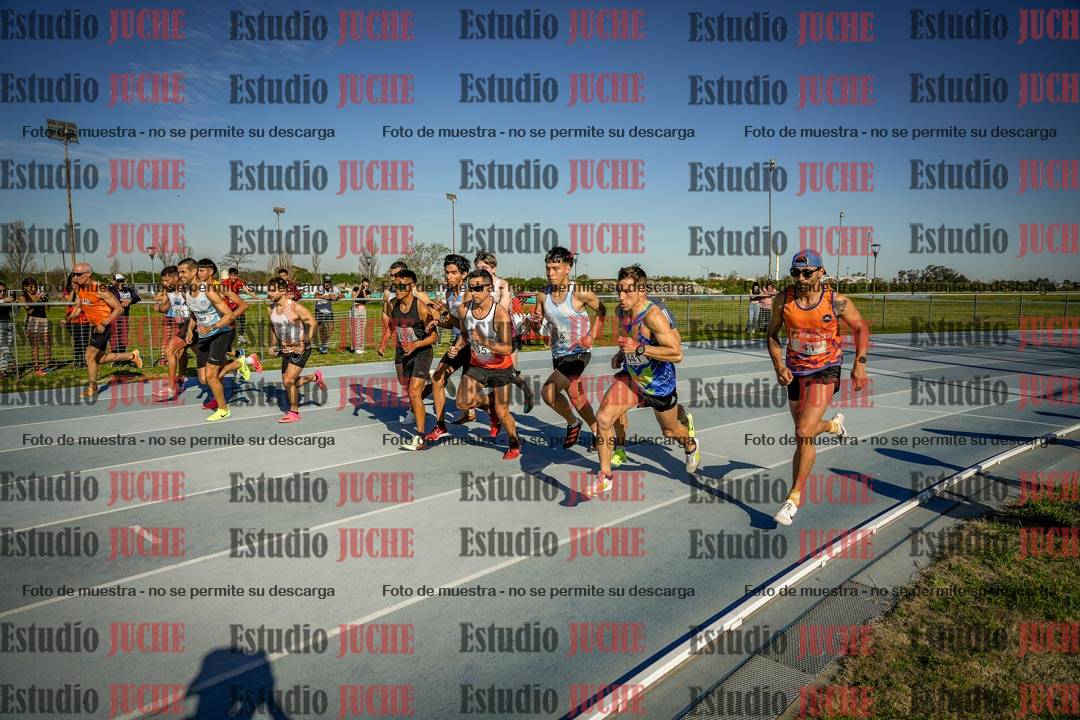 Fotos de los 1500 m llanos de varones